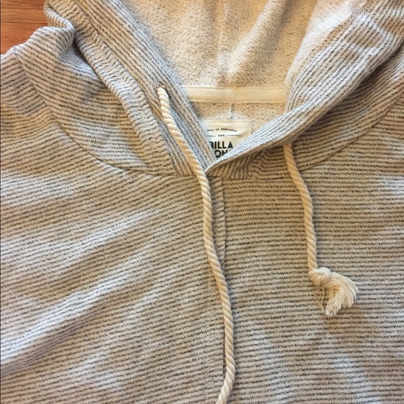 Relaxed striped beachy hoodie - Picture 3 of 4